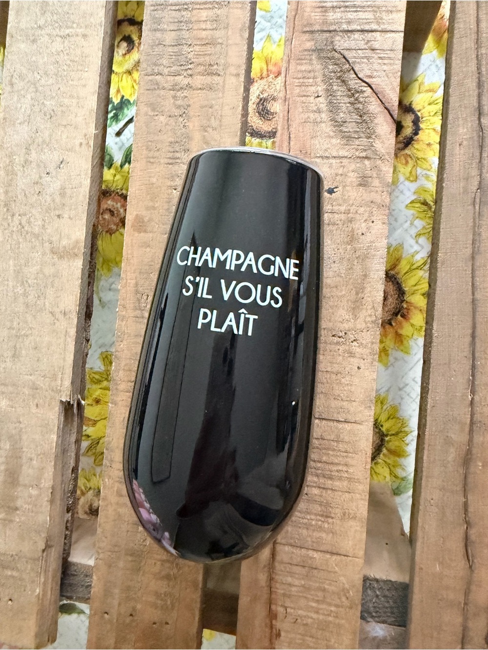 Black Champagne tumbler with 'Champagne S'il Vous Plaît'